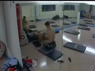 Indisk tonårs i gym delen ii