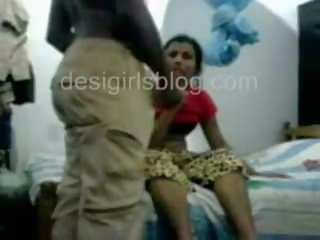 Индийски училище учител прецака с тя colleague