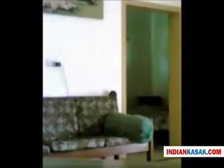 Indické desi polícia človek teší s jeho gf v domáce podľa pornraja