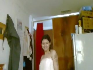 Indian desirable damsel Dancing To clip Song In Towel