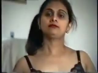 British Gujarati Wife, Free Indian sex movie video f5